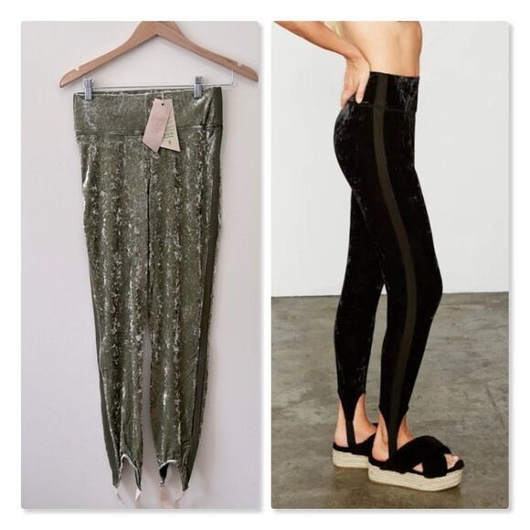 NEW! HAH | Velvet Stirrup Pants Leggings - size Small in Sage Green - Picture 1 of 16